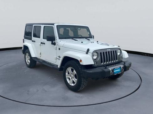 Used 2014 Jeep Wrangler Unlimited Sport AWD/4WD image 3