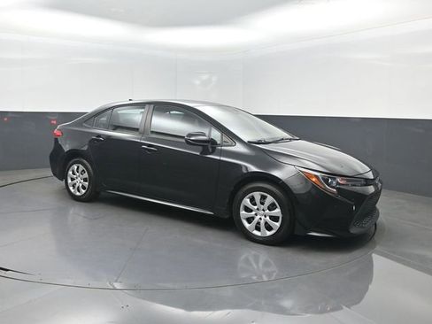 Used 2020 Toyota Corolla LE FWD image 30