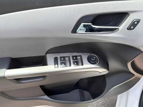 Used 2020 Chevrolet Sonic Premier image 13