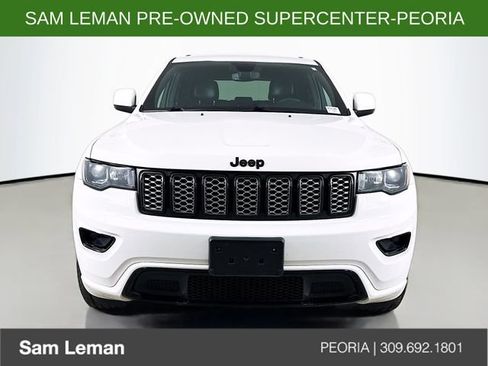 Used 2018 Jeep Grand Cherokee Altitude AWD/4WD image 2