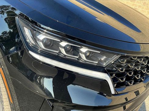 Used 2023 Kia Sorento SX image 29