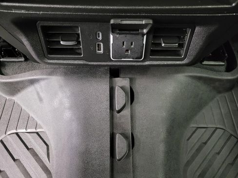 Used 2024 Chevrolet Silverado 1500 RST image 22