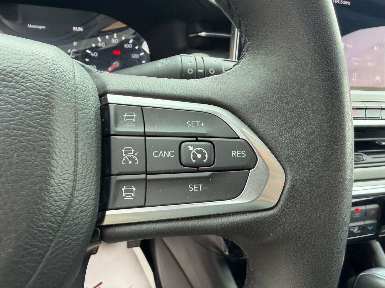 Used 2024 Jeep Compass Limited AWD/4WD image 27