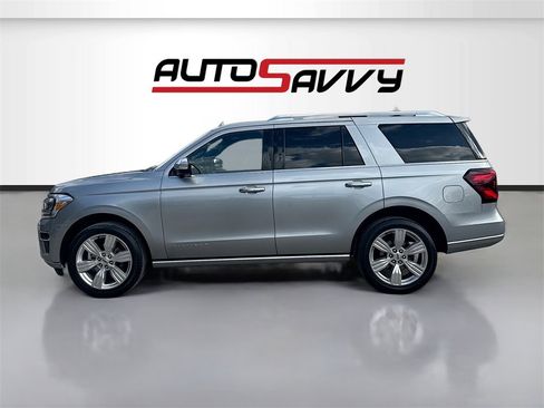 Used 2023 Ford Expedition Platinum image 4