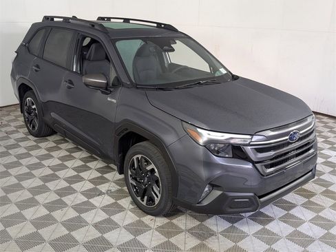 New 2025 Subaru Forester Premium image 2