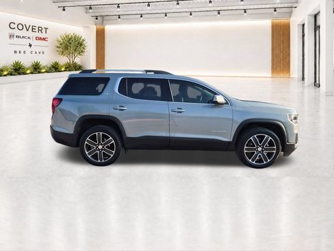 Used 2023 GMC Acadia SLT w/ Preferred Package FWD image 15