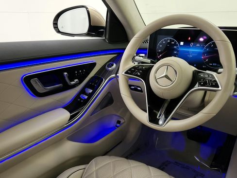 Used 2022 Mercedes-Benz S 500 4MATIC image 14