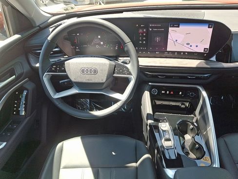 Used 2025 Audi Q5 Premium w/ 19" Wheel Package AWD/4WD image 12