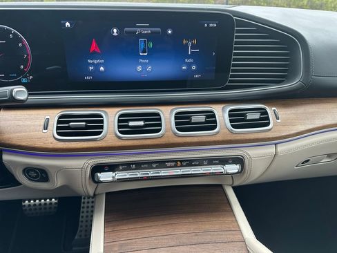 Certified 2024 Mercedes-Benz GLE 53 AMG 4MATIC image 6