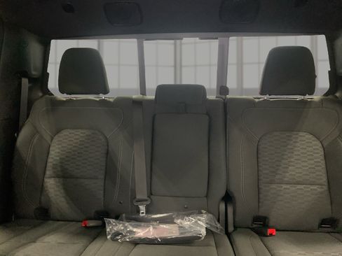 New 2026 RAM 1500 Big Horn AWD/4WD image 12