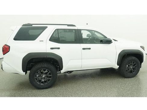 New 2026 Toyota 4Runner SR5 AWD/4WD image 10