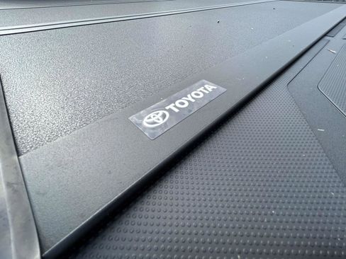 Used 2024 Toyota Tundra Platinum image 17