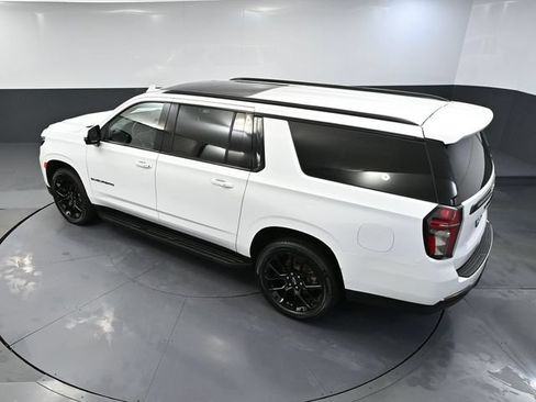 Used 2022 Chevrolet Suburban RST w/ Luxury Package AWD/4WD image 68
