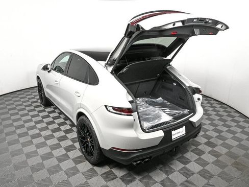 Certified 2026 Porsche Cayenne Coupe AWD/4WD image 34