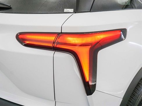 New 2026 Chevrolet Blazer EV LT image 9