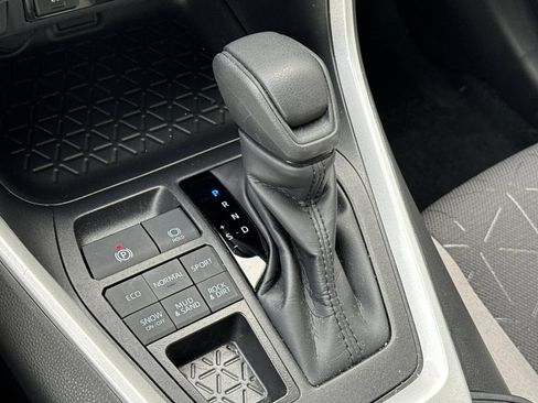 Certified 2025 Toyota RAV4 XLE w/ Convenience Package AWD/4WD image 34