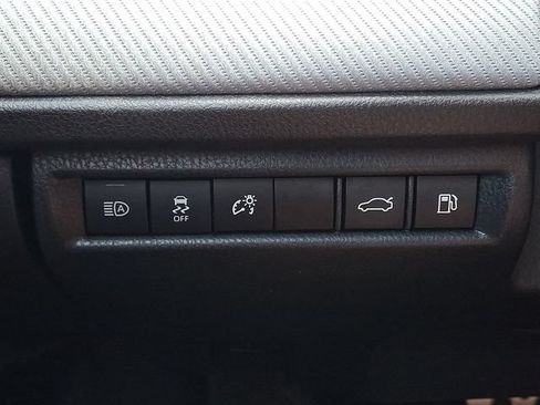 Used 2026 Toyota Camry SE FWD image 24