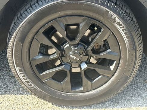 Used 2023 Kia Telluride SX X-Pro image 9