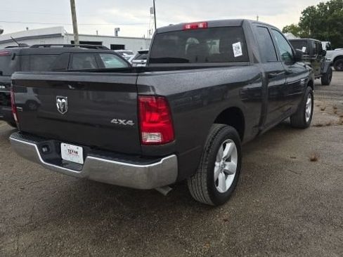 Used 2024 RAM 1500 Classic SLT AWD/4WD image 4