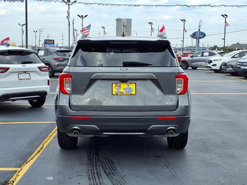 Used 2024 Ford Explorer XLT w/ Equipment Group 202A AWD/4WD image 24