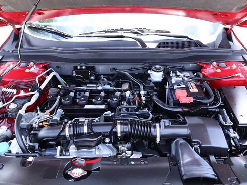 Used 2018 Honda Accord Sport image 9