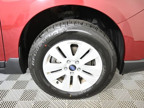 Used 2017 Subaru Outback 2.5i Premium AWD/4WD image 11