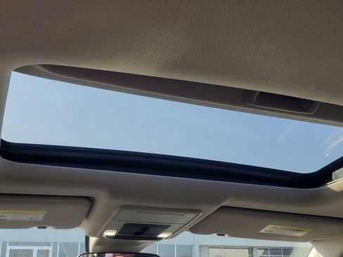 Used 2024 Honda CR-V EX image 31