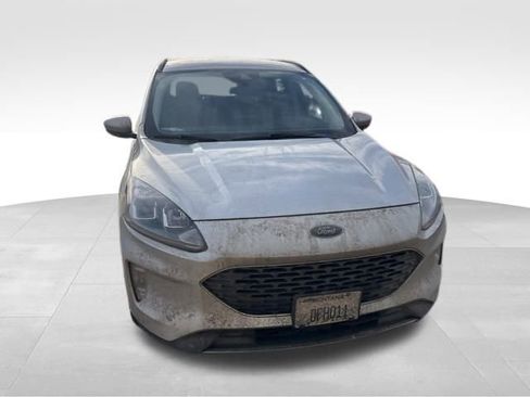 Used 2020 Ford Escape SEL image 3