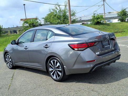 Used 2024 Nissan Sentra SV w/ SV Premium Package FWD image 7