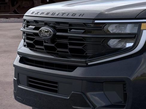 New 2026 Ford Expedition Platinum w/ Stealth Performance Package AWD/4WD image 17
