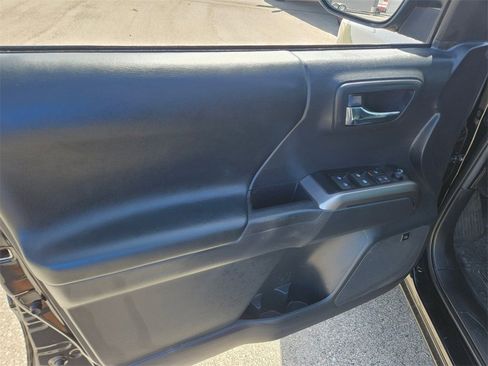Used 2023 Toyota Tacoma Limited image 14