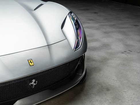 Used 2021 Ferrari 812 GTS RWD image 13
