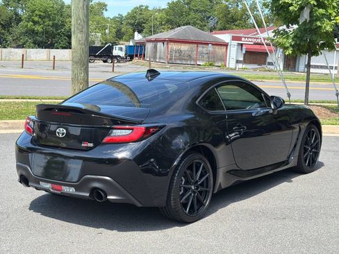 Used 2023 Toyota GR86 Premium w/ ALL Weather Mat Package (TMS) RWD image 4