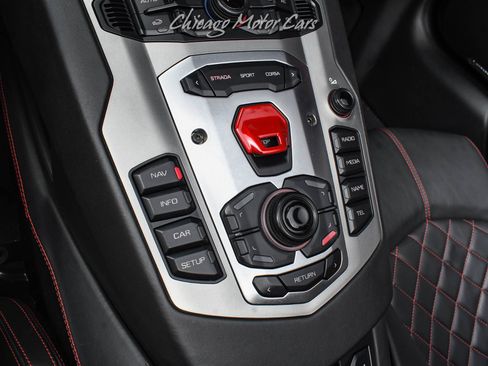 Used 2015 Lamborghini Aventador LP 700-4 AWD/4WD image 13