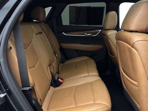 Used 2020 Cadillac XT5 Premium Luxury image 30