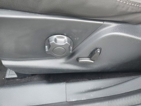 Used 2019 Ford EcoSport SE image 4