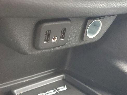 Certified 2023 Chevrolet Traverse LT image 29