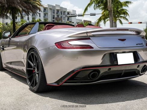 Used 2014 Aston Martin Vanquish Volante RWD image 4