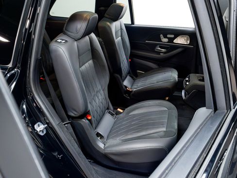 Used 2024 Mercedes-Benz GLS 63 AMG 4MATIC image 28