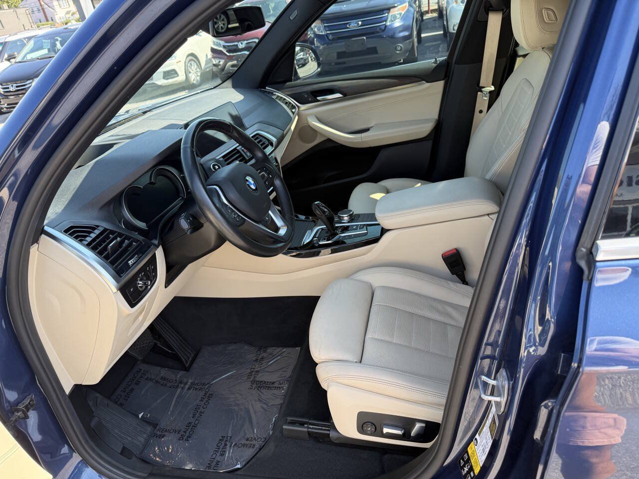 Used 2018 BMW X3 xDrive30i w/ Premium Package AWD/4WD image 6