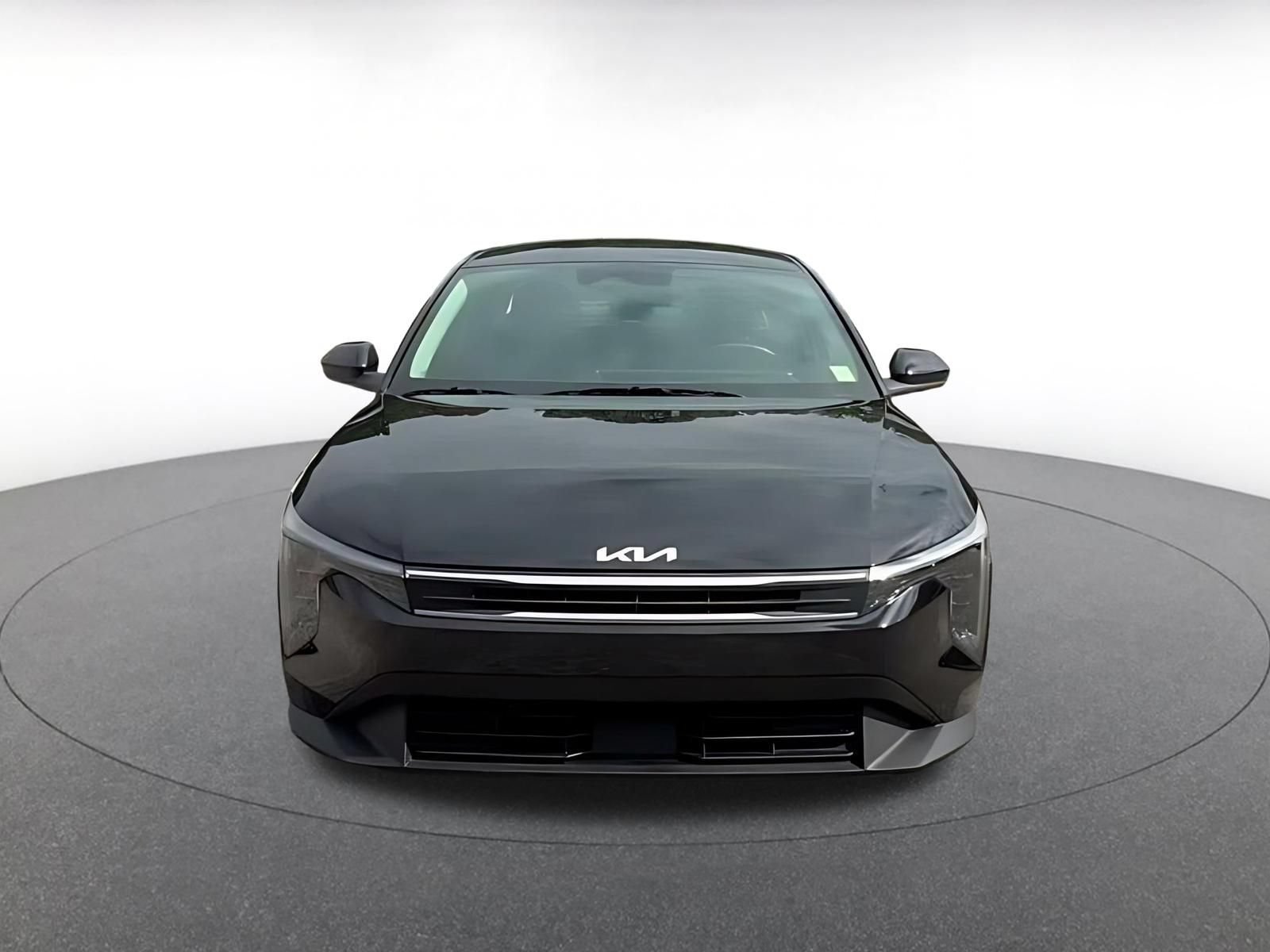 Used 2026 Kia K4 FWD image 3