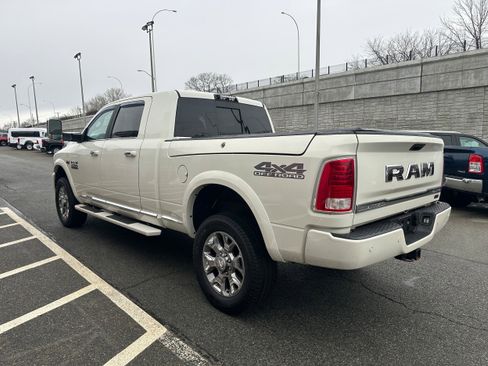 Used 2018 RAM 2500 Limited image 12
