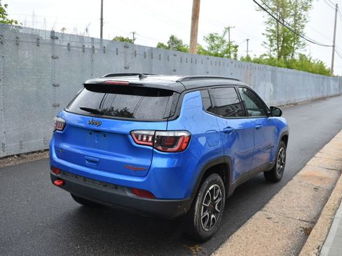 Used 2025 Jeep Compass Trailhawk AWD/4WD image 5