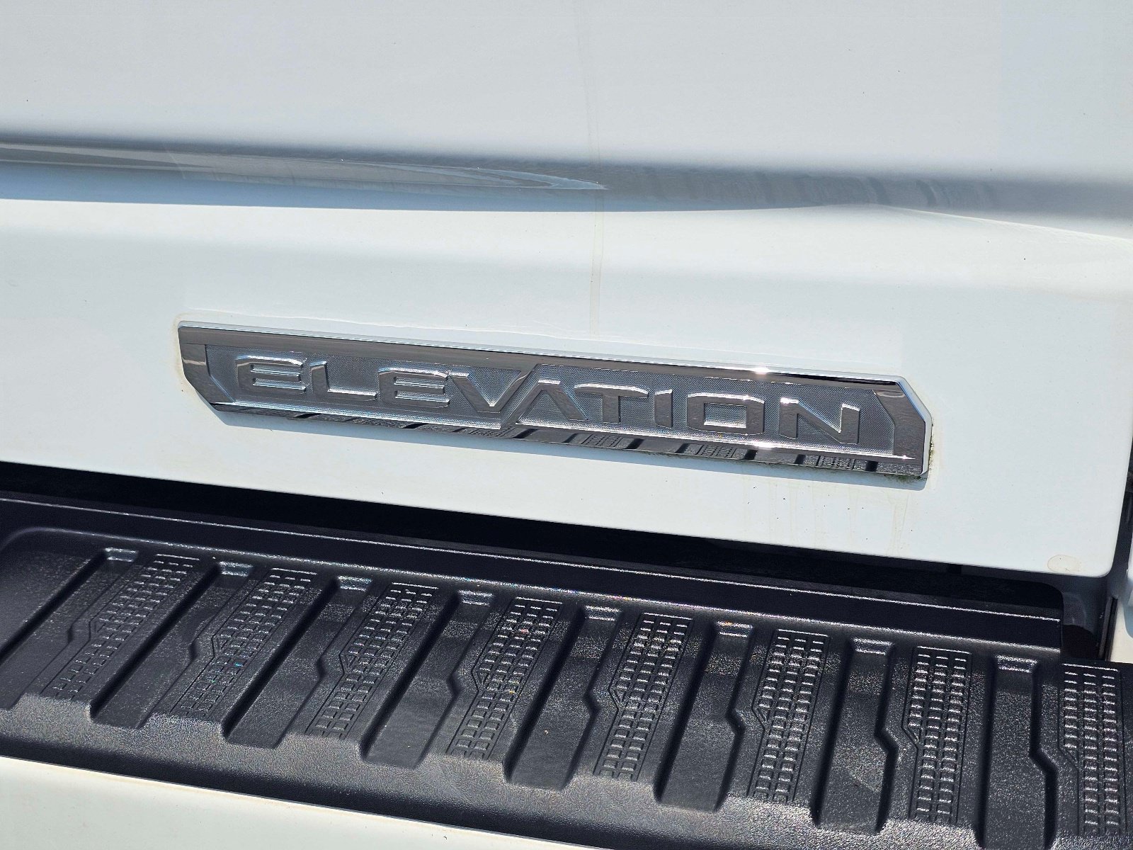 Used 2022 GMC Sierra 1500 Elevation RWD image 10