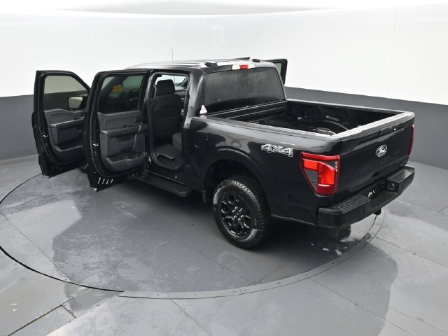 Used 2024 Ford F150 XLT w/ XLT Black Appearance Package AWD/4WD image 24