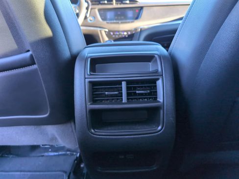 Used 2020 Cadillac XT5 Luxury image 27