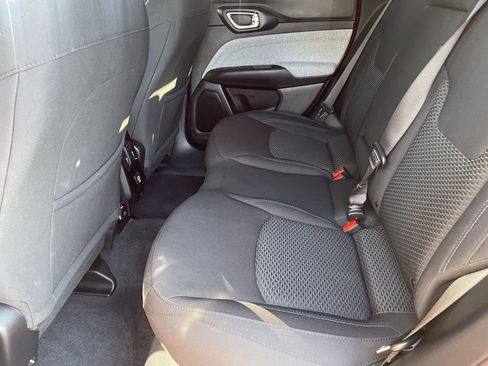 Used 2024 Jeep Compass Sport image 16