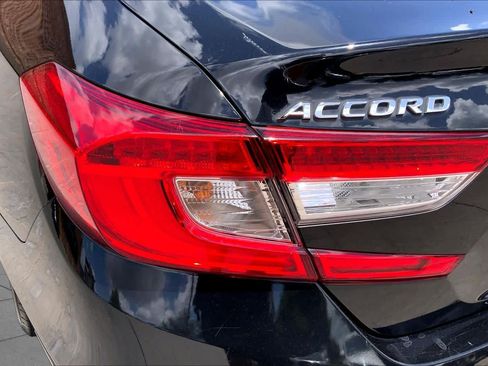 Used 2018 Honda Accord LX image 28
