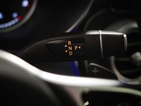 Used 2022 Mercedes-Benz GLC 300 4MATIC Coupe image 21