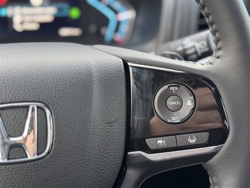 Certified 2024 Honda Odyssey Touring image 25